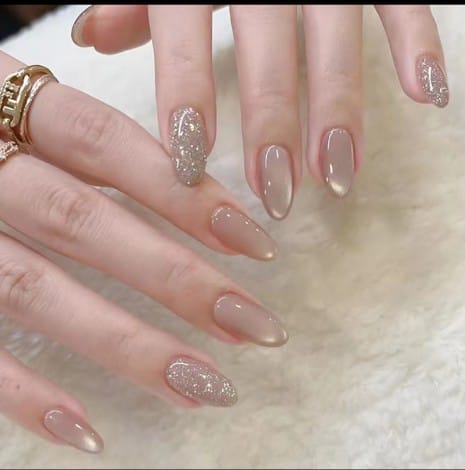 Cat Eye Nails nude glitter almond press on nails