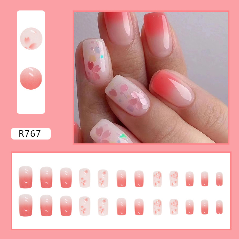 Floral Nails press on nail design