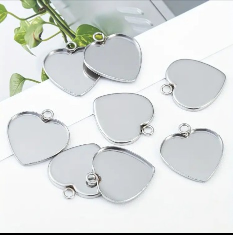Silver heart bezel pendant trays 30mm width by 35mm height for DIY resin jewelry making